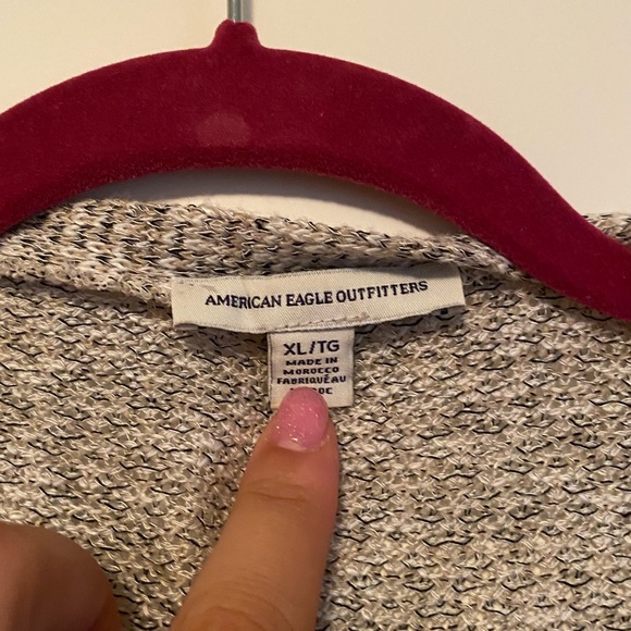 American Eagle Cardigan - Picture 3 of 4
